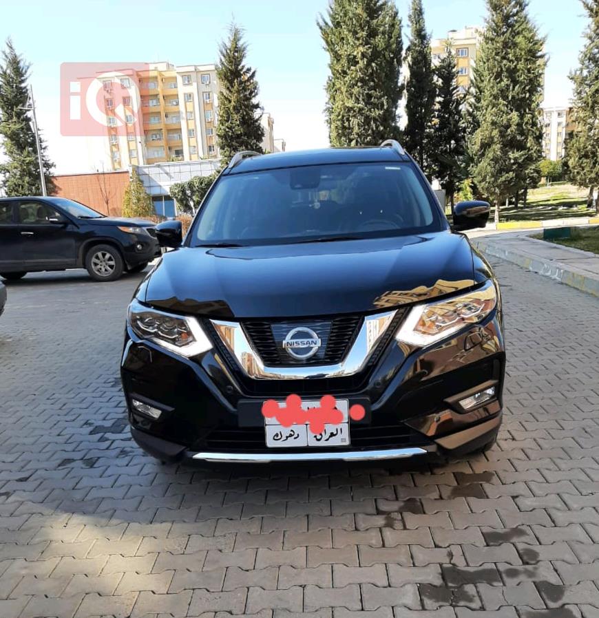 نیسان ئێکس ترەیل